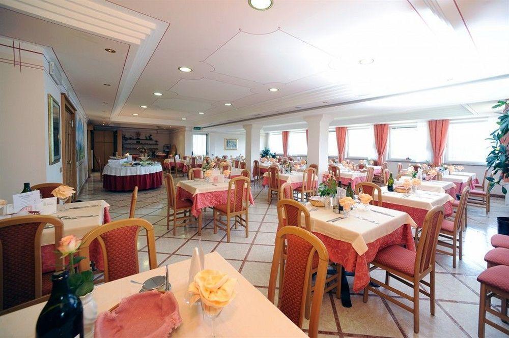 Hotel Belvedere Wellness & Family Baselga di Pine Exterior photo