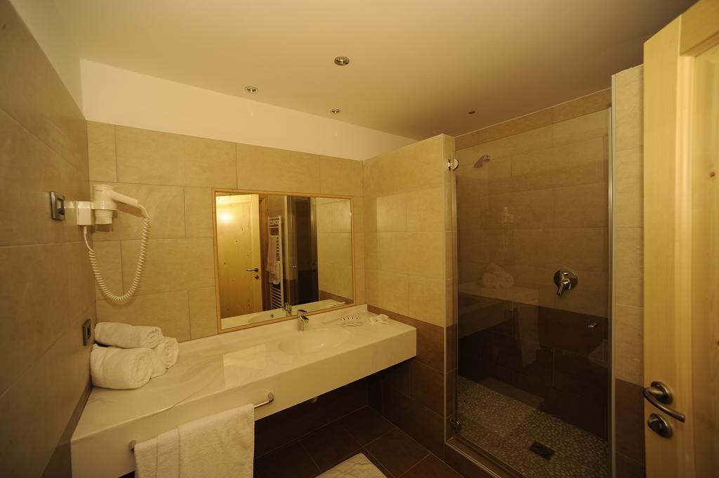 Hotel Belvedere Wellness & Family Baselga di Pine Exterior photo